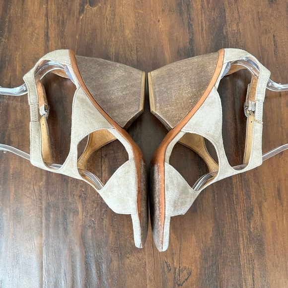 COCLICO Cut Out Ankle Strap Heeled Sandals Taupe Suede Leather - Picture 4 of 12